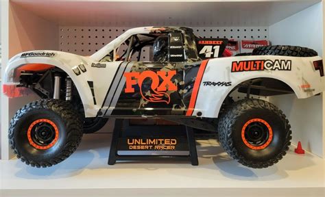 traxxas udr stand